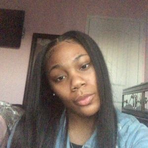 Meet your Posher, Avanna